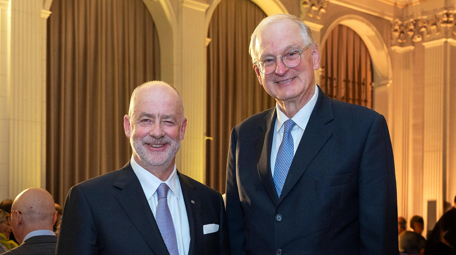 Paul Genest, Senior Vice-President of Power Corporation Canada and Jacques Frémont, President and Vi e-Chancellor, University of Ottawa