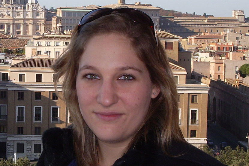 Annemarie Desloges.